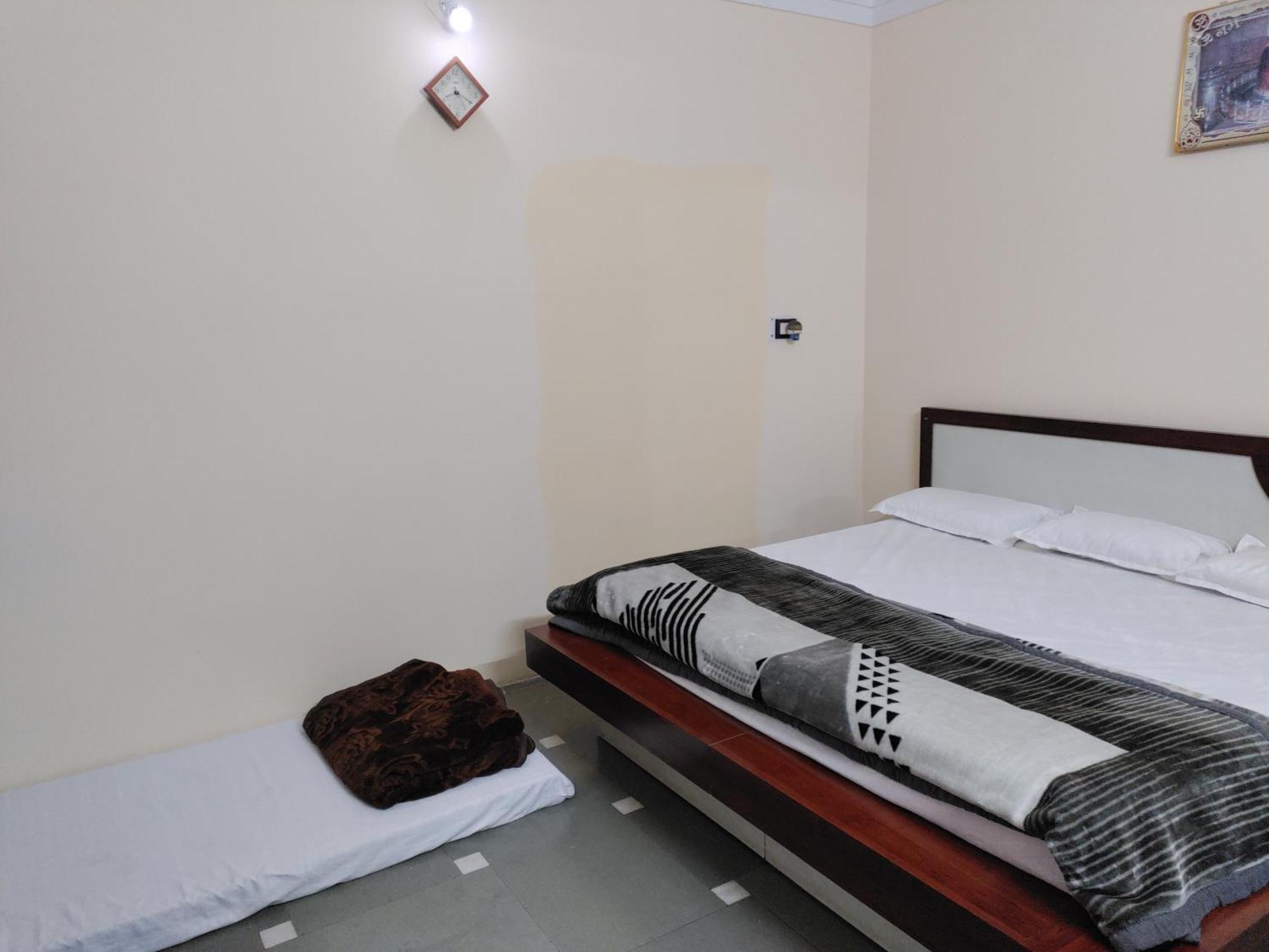 Ramashray Guest House Ujjain Eksteriør bilde