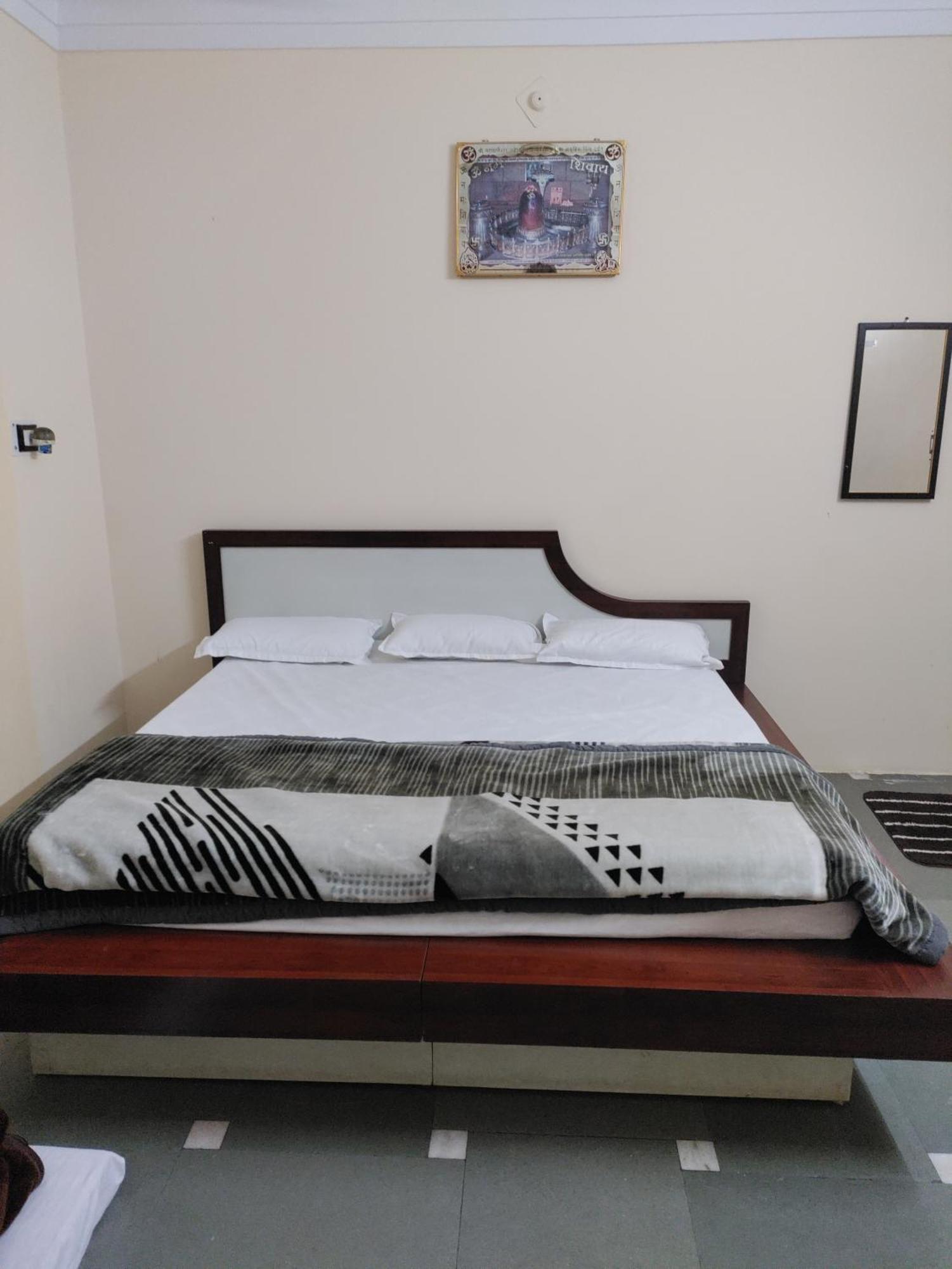 Ramashray Guest House Ujjain Eksteriør bilde